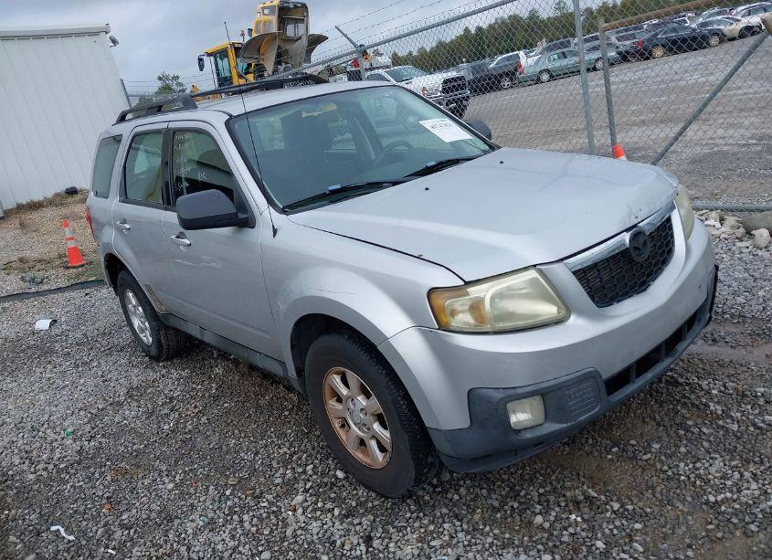 2011 Mazda Tribute I SPORT (VIN 4F2CY0C70BKM00646) main photo