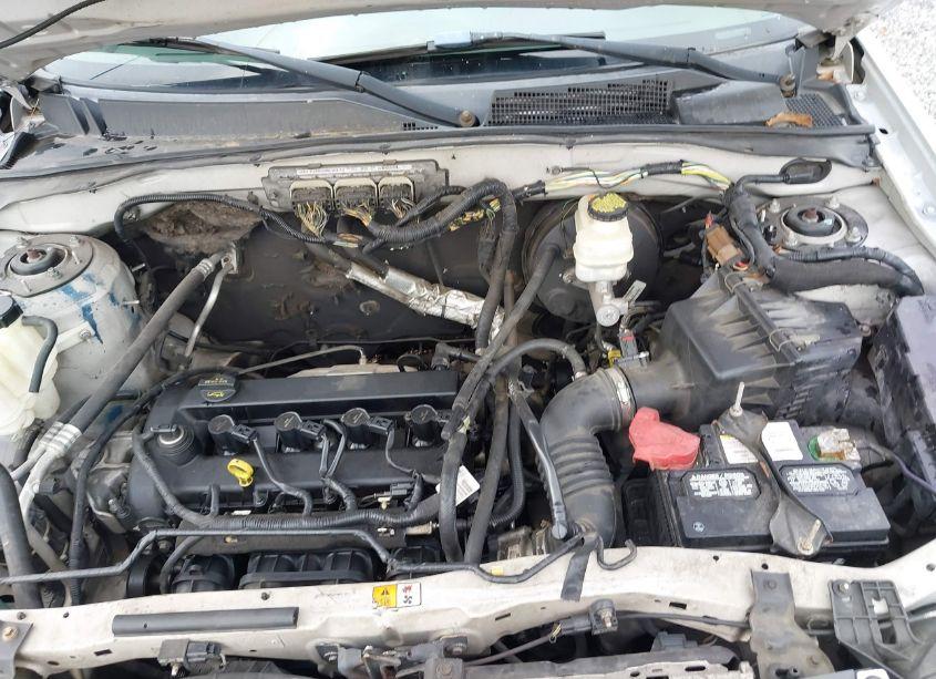 Photo 10 of 2011 Mazda Tribute I SPORT (VIN 4F2CY0C70BKM00646)