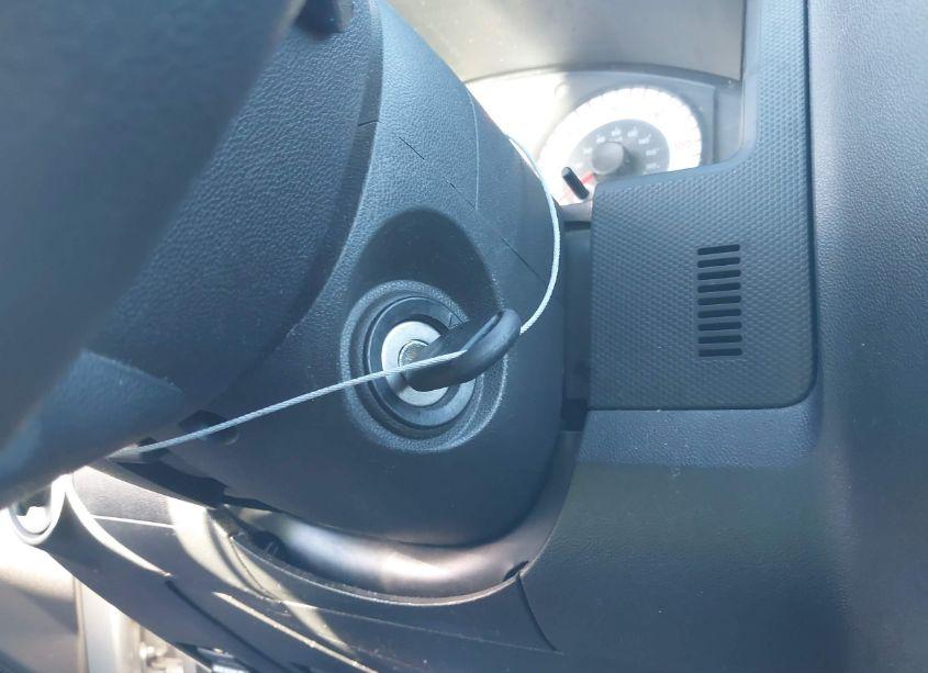 Photo 11 of 2011 Mazda Tribute I SPORT (VIN 4F2CY0C70BKM00646)