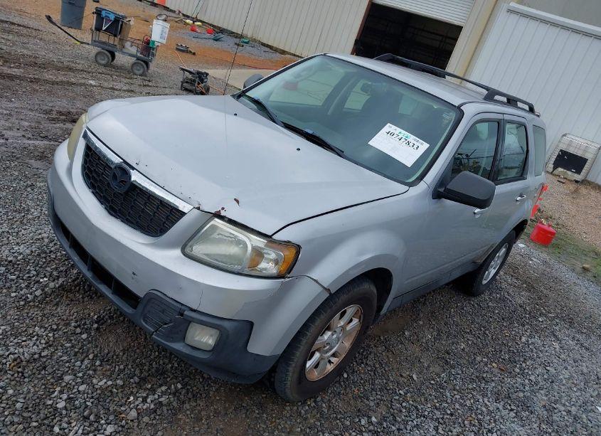 Photo 2 of 2011 Mazda Tribute I SPORT (VIN 4F2CY0C70BKM00646)