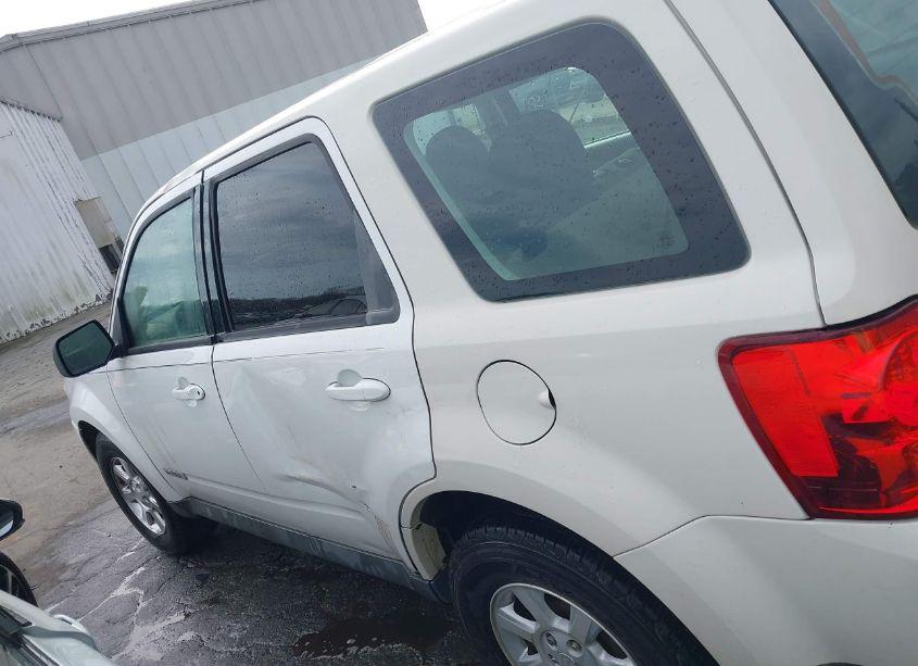 Photo 14 of 2010 Mazda Tribute I SPORT (VIN 4F2CY0C73AKM04172)