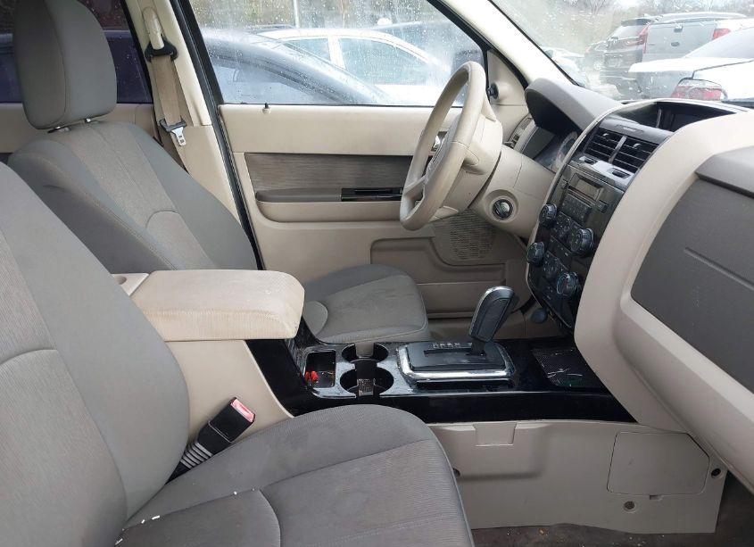 Photo 5 of 2010 Mazda Tribute I SPORT (VIN 4F2CY0C73AKM04172)