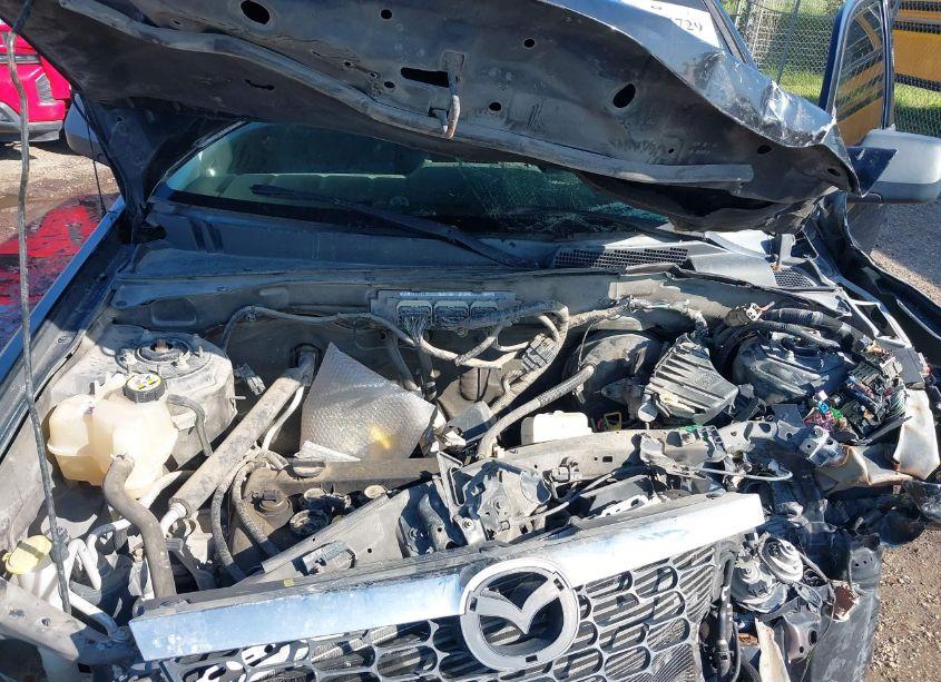 Photo 10 of 2010 Mazda Tribute I SPORT (VIN 4F2CY0C74AKM10031)