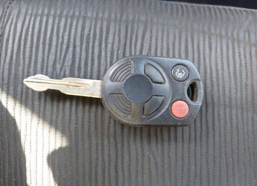 Photo 11 of 2010 Mazda Tribute I SPORT (VIN 4F2CY0C74AKM10031)