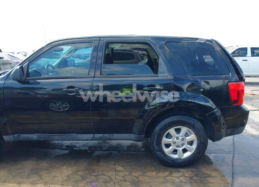 Photo 12 of 2010 Mazda Tribute I SPORT (VIN 4F2CY0C75AKM06358)