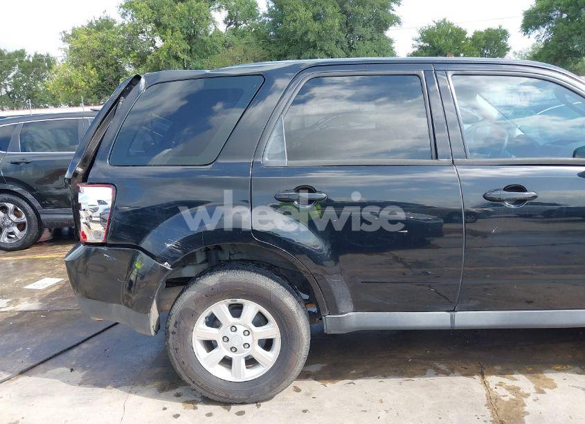 Photo 15 of 2010 Mazda Tribute I SPORT (VIN 4F2CY0C75AKM06358)