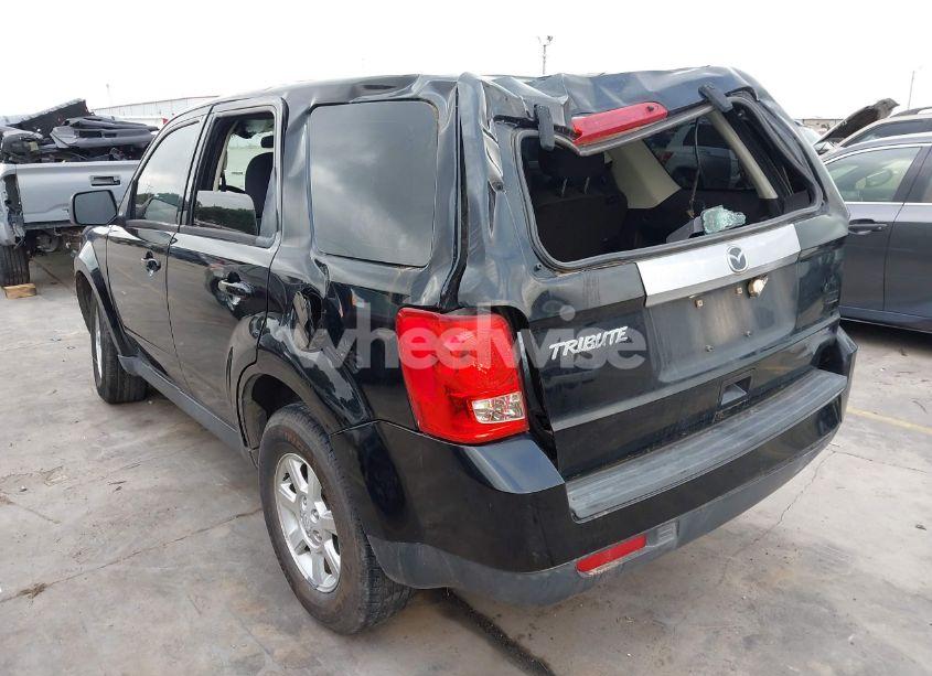 Photo 3 of 2010 Mazda Tribute I SPORT (VIN 4F2CY0C75AKM06358)