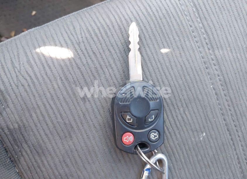 Photo 11 of 2010 Mazda Tribute I SPORT (VIN 4F2CY0C76AKM00181)