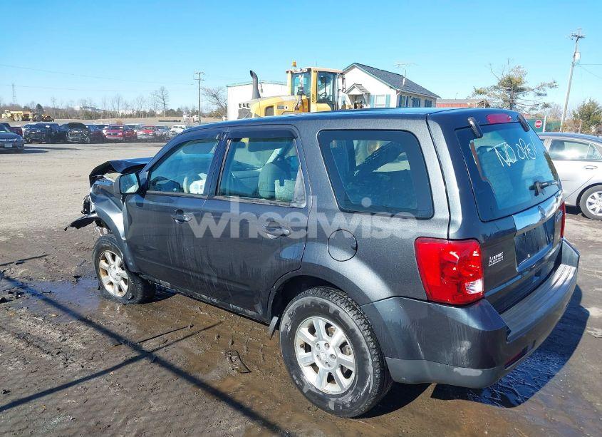 Photo 3 of 2010 Mazda Tribute I SPORT (VIN 4F2CY0C76AKM00181)