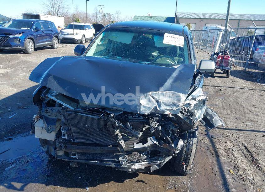 Photo 6 of 2010 Mazda Tribute I SPORT (VIN 4F2CY0C76AKM00181)