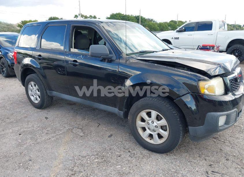 2010 Mazda Tribute I SPORT (VIN 4F2CY0C76AKM07339) main photo