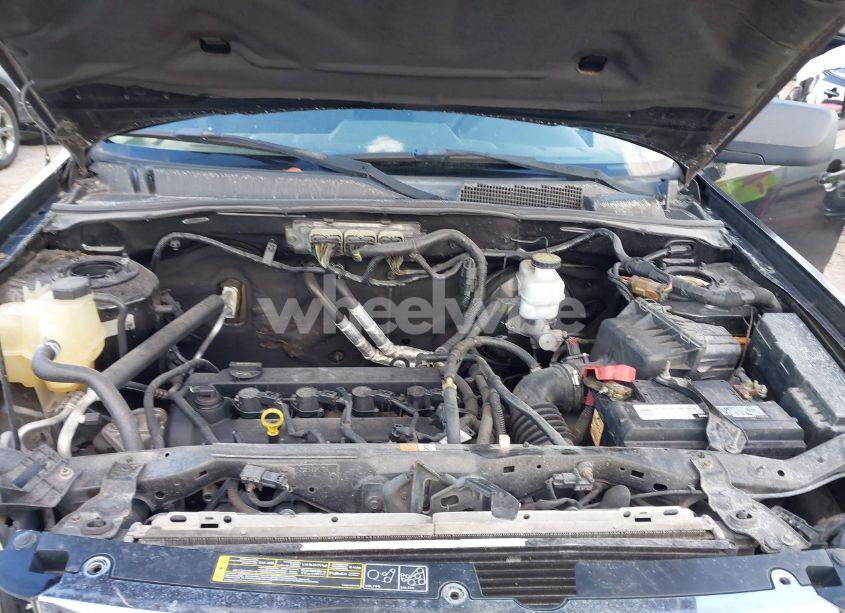 Photo 10 of 2010 Mazda Tribute I SPORT (VIN 4F2CY0C76AKM07339)