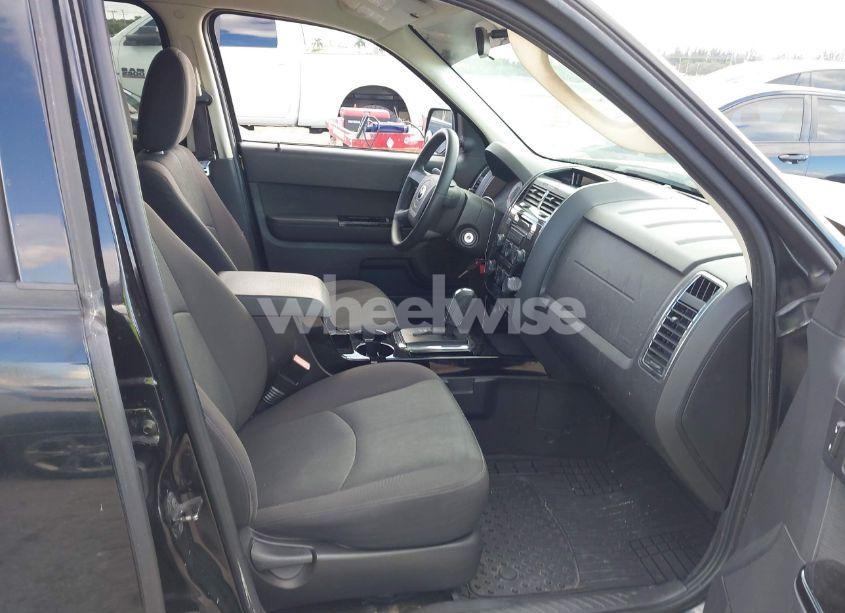 Photo 5 of 2010 Mazda Tribute I SPORT (VIN 4F2CY0C76AKM07339)