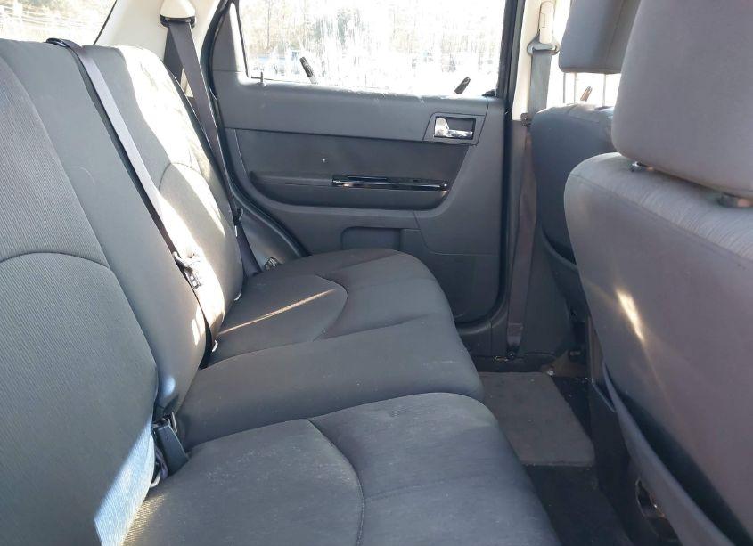 Photo 8 of 2010 Mazda Tribute (VIN 4F2CY0C7XAKM08171)