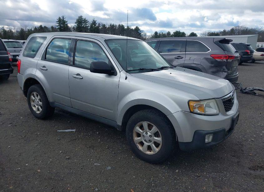 2011 Mazda Tribute I SPORT (VIN 4F2CY9C76BKM06021) main photo