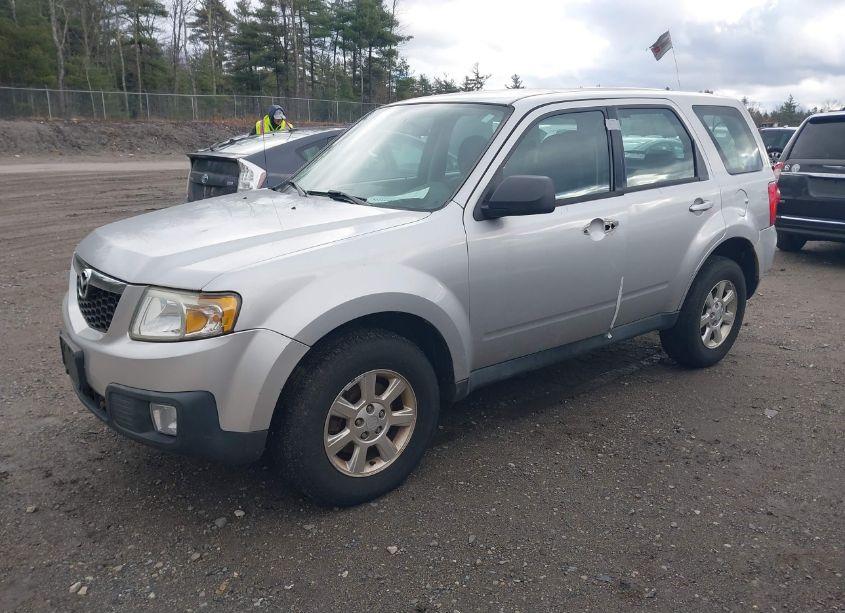 Photo 2 of 2011 Mazda Tribute I SPORT (VIN 4F2CY9C76BKM06021)