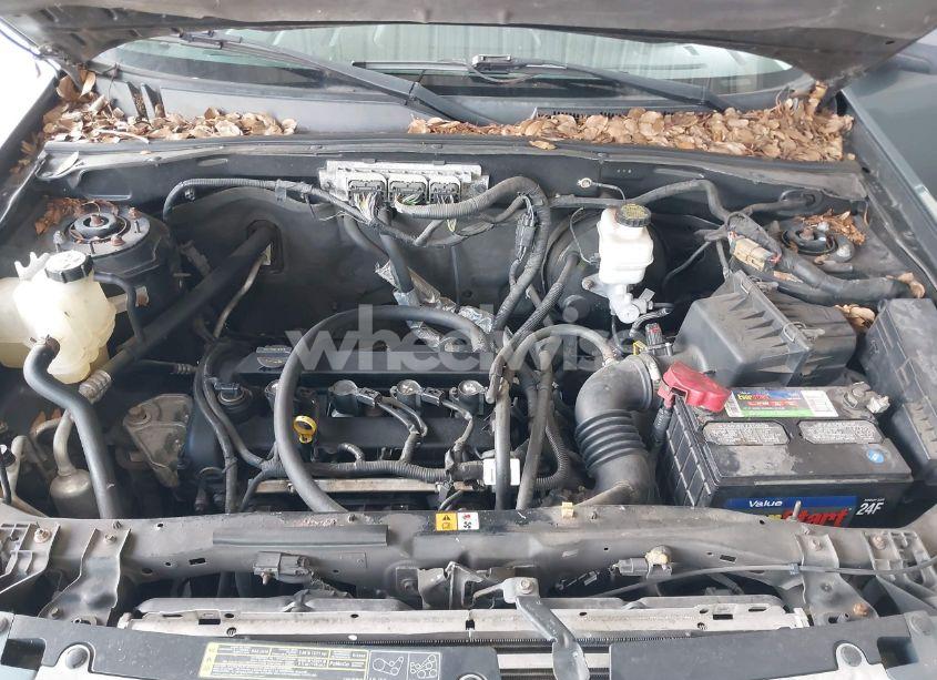 Photo 10 of 2010 Mazda Tribute I SPORT (VIN 4F2CY9C77AKM08942)