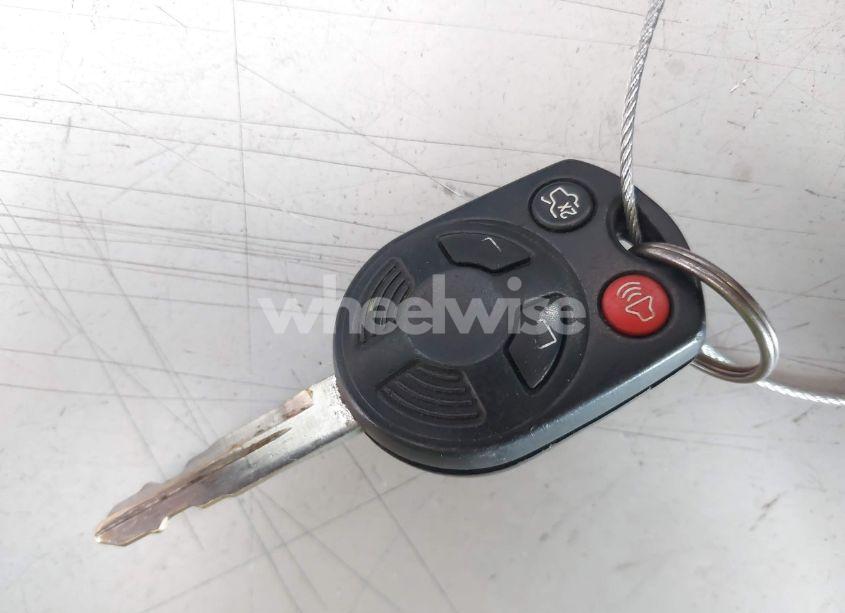 Photo 11 of 2010 Mazda Tribute I SPORT (VIN 4F2CY9C77AKM08942)