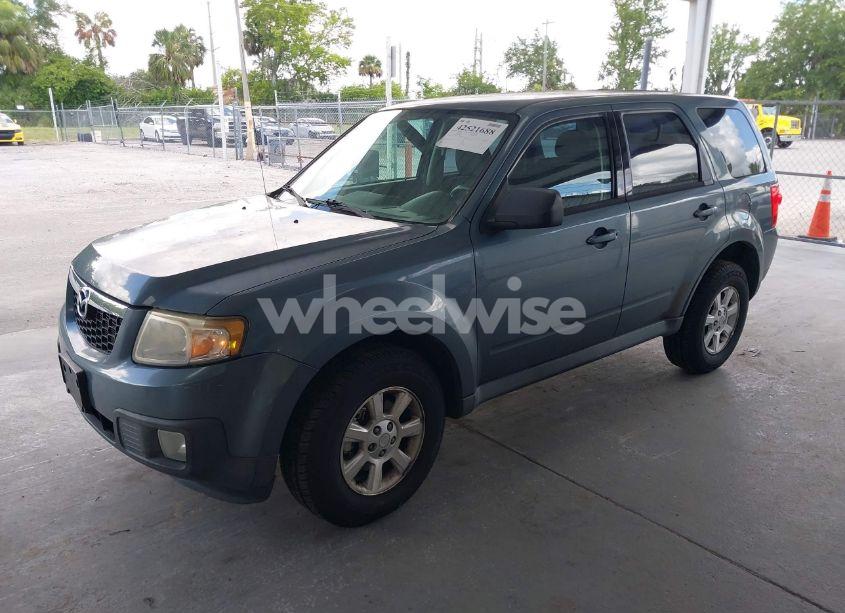 Photo 2 of 2010 Mazda Tribute I SPORT (VIN 4F2CY9C77AKM08942)