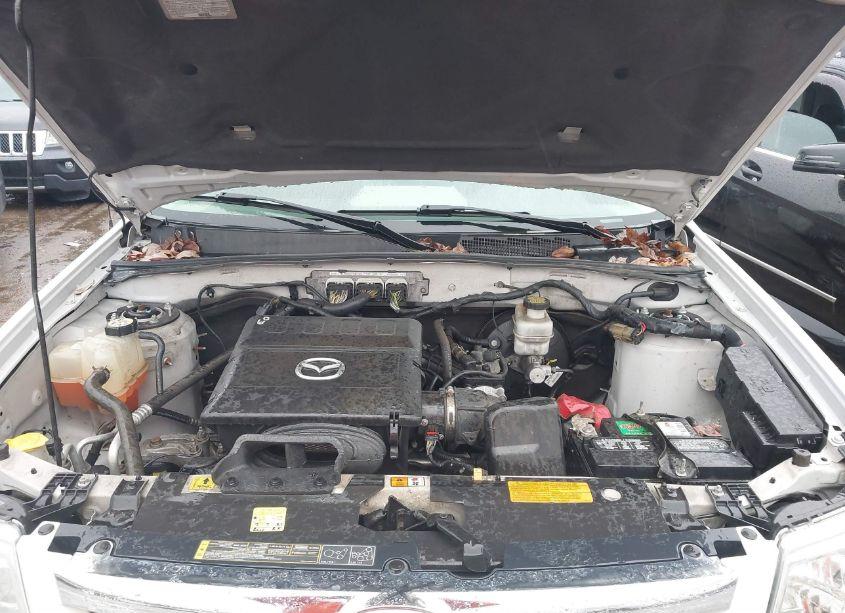 Photo 10 of 2010 Mazda Tribute S GRAND TOURING (VIN 4F2CY9GG1AKM03794)