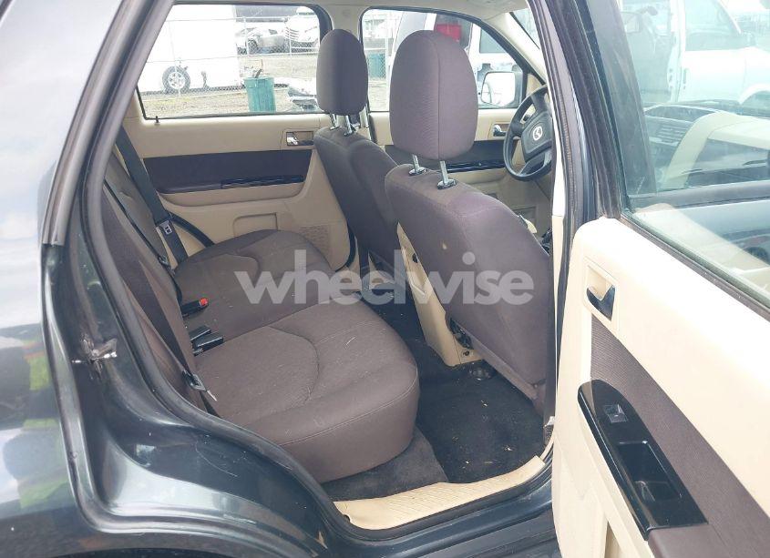 Photo 8 of 2009 Mazda Tribute I SPORT (VIN 4F2CZ02749KM09455)