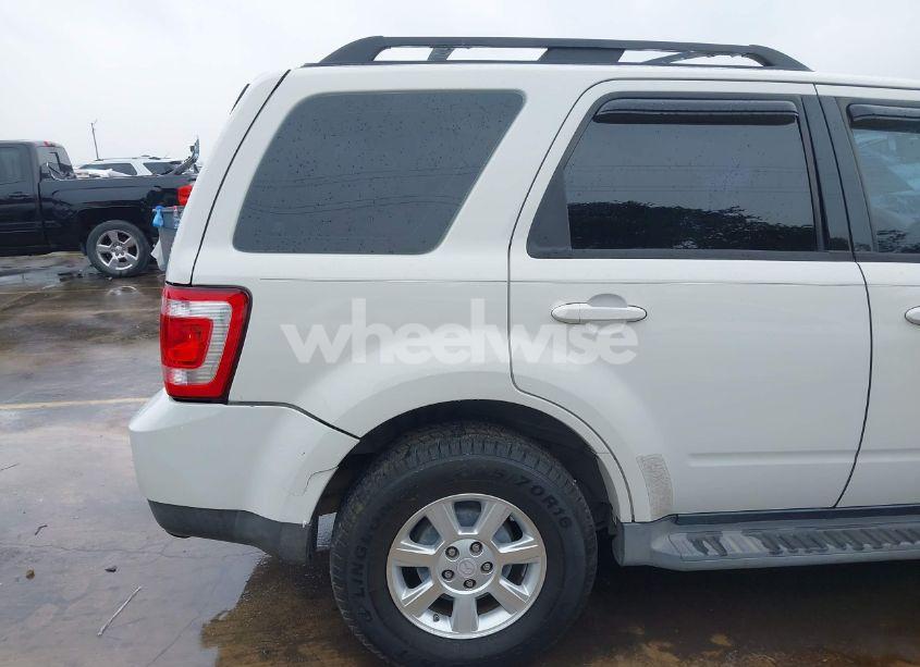 Photo 19 of 2009 Mazda Tribute I SPORT (VIN 4F2CZ02759KM01753)