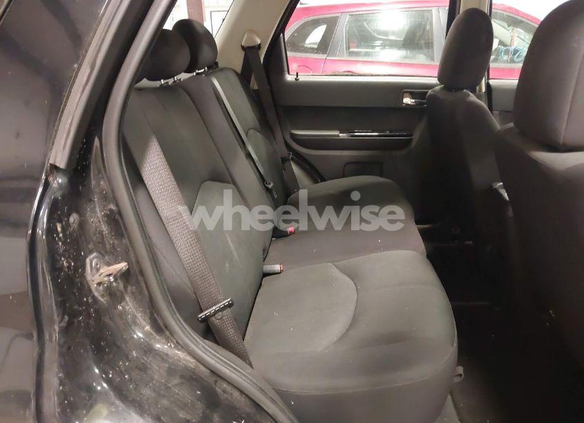 Photo 8 of 2009 Mazda Tribute I SPORT (VIN 4F2CZ02769KM00613)