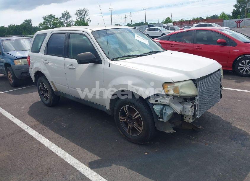 2009 Mazda Tribute I SPORT (VIN 4F2CZ02779KM00796) main photo