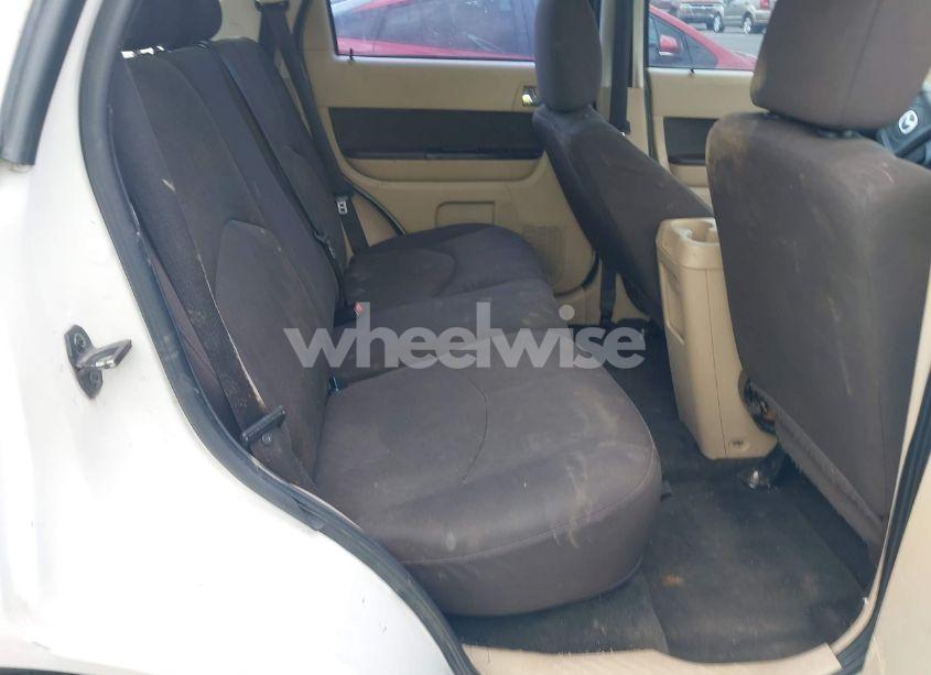 Photo 8 of 2009 Mazda Tribute I SPORT (VIN 4F2CZ02779KM00796)