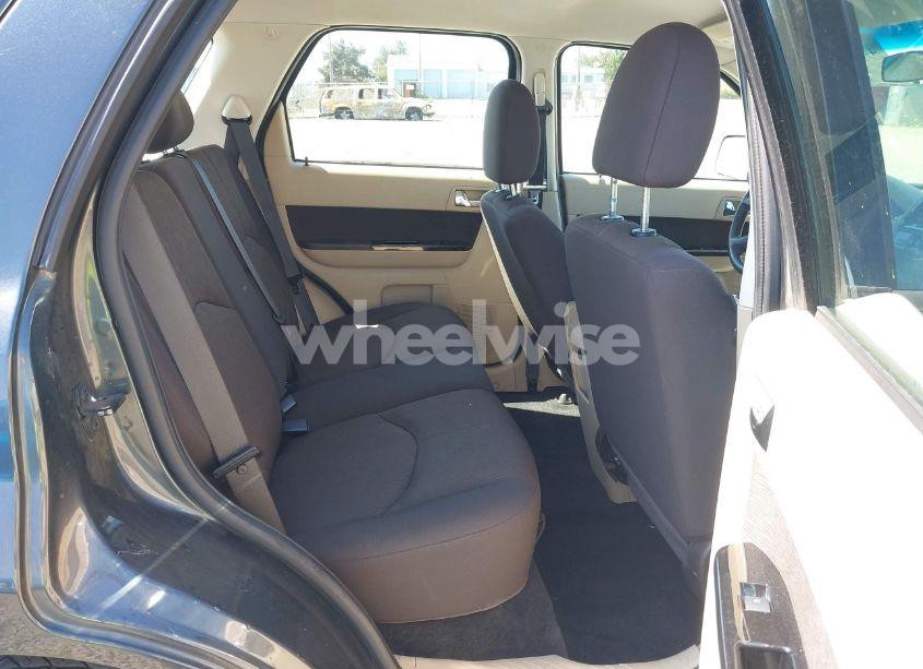 Photo 8 of 2009 Mazda Tribute I SPORT (VIN 4F2CZ02779KM08882)