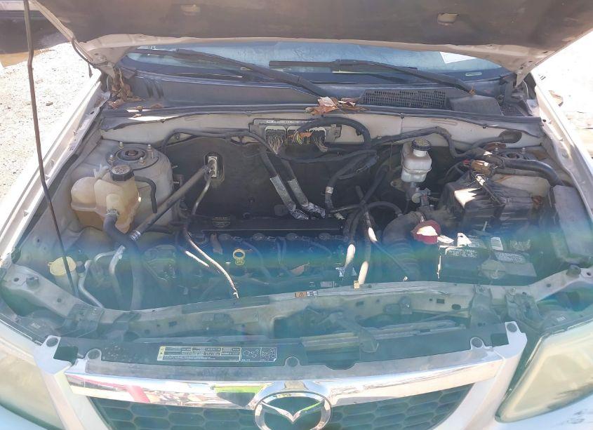 Photo 10 of 2009 Mazda Tribute I SPORT (VIN 4F2CZ02789KM02735)