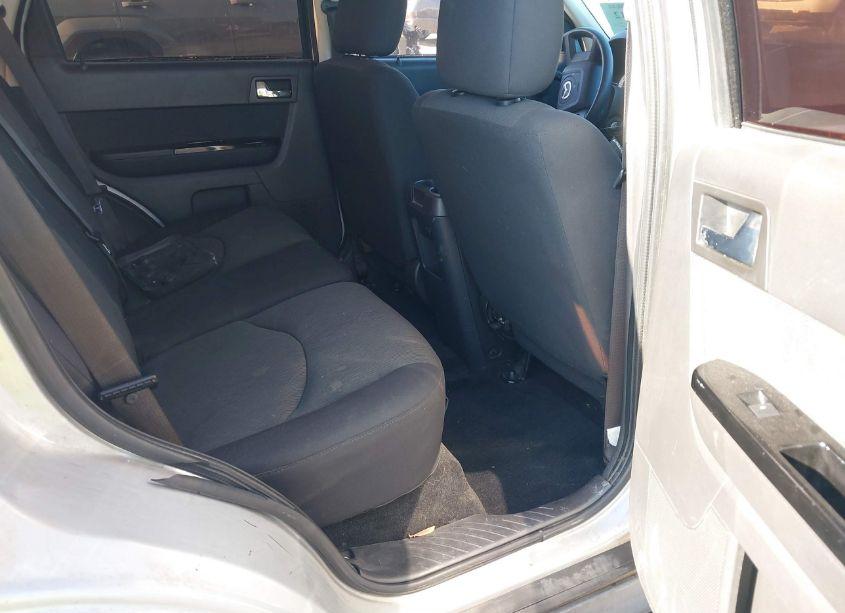 Photo 8 of 2009 Mazda Tribute I SPORT (VIN 4F2CZ02789KM02735)