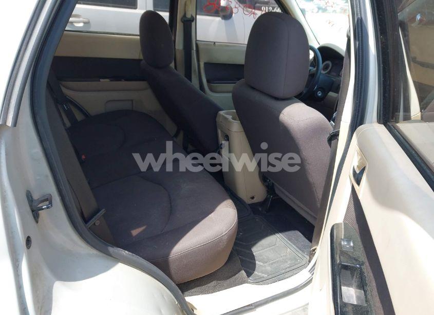 Photo 8 of 2009 Mazda Tribute I SPORT (VIN 4F2CZ02789KM06106)