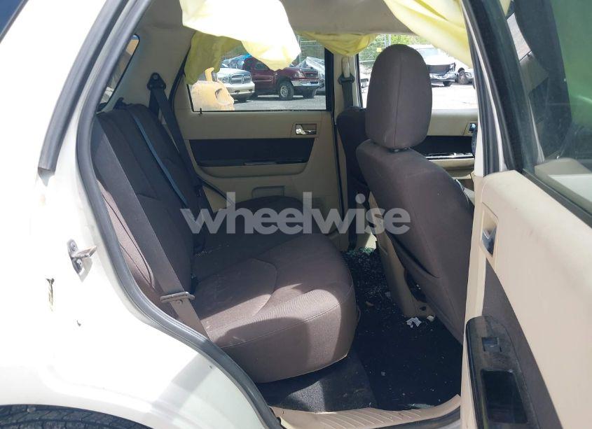 Photo 8 of 2009 Mazda Tribute I TOURING (VIN 4F2CZ027X9KM01280)