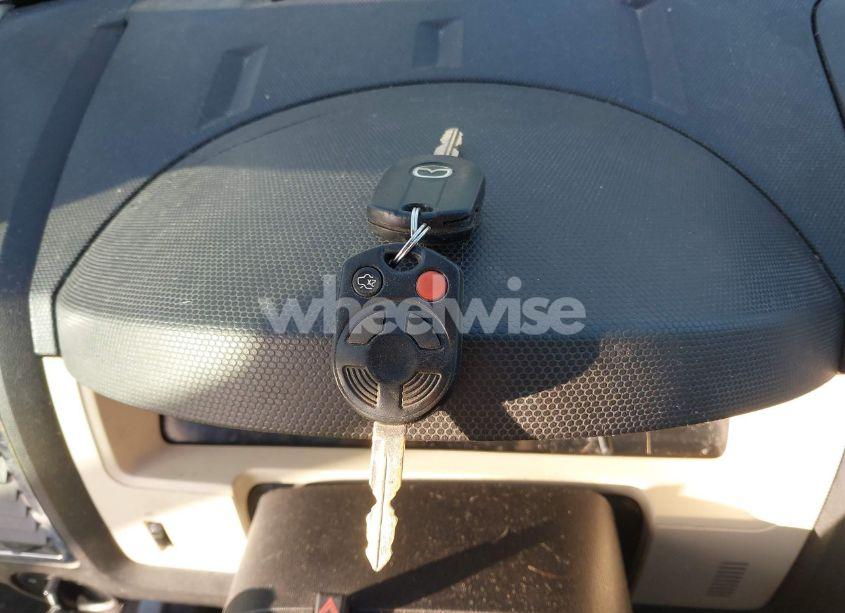 Photo 11 of 2008 Mazda Tribute I TOURING (VIN 4F2CZ02Z18KM02561)