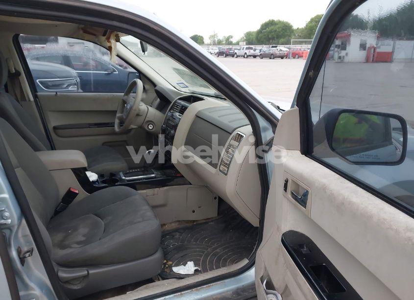 Photo 5 of 2008 Mazda Tribute I TOURING (VIN 4F2CZ02Z88KM16490)