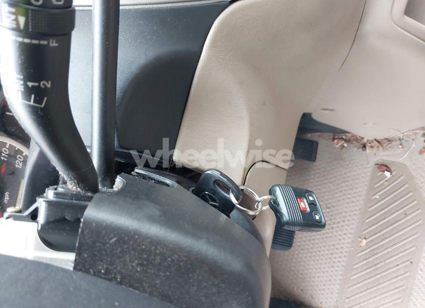 Photo 11 of 2004 Mazda Tribute LX V6 (VIN 4F2CZ04104KM17442)