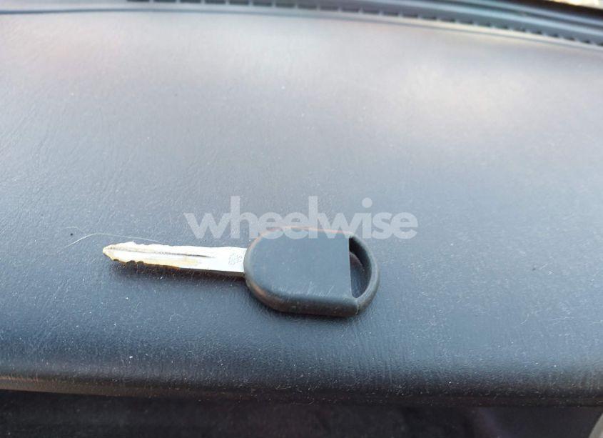 Photo 11 of 2005 Mazda Tribute S (VIN 4F2CZ04105KM29219)