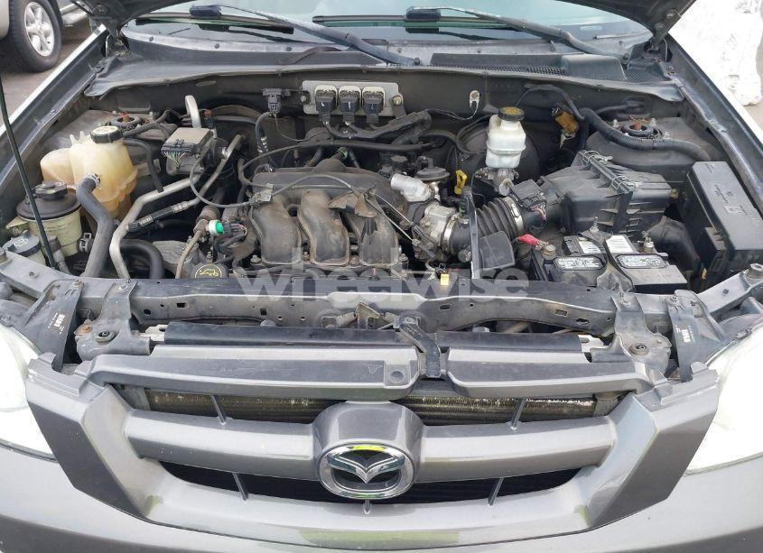 Photo 10 of 2006 Mazda Tribute S (VIN 4F2CZ04126KM04713)