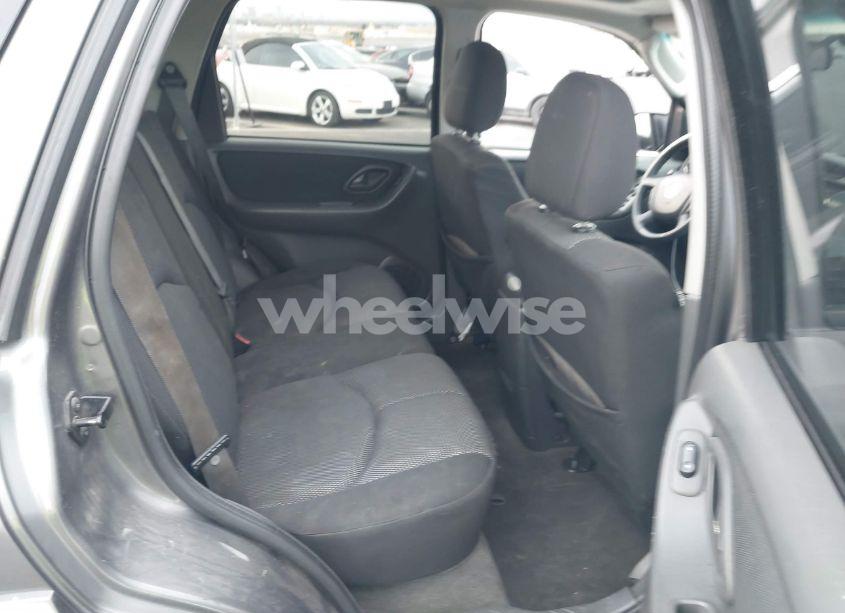 Photo 8 of 2006 Mazda Tribute S (VIN 4F2CZ04126KM04713)