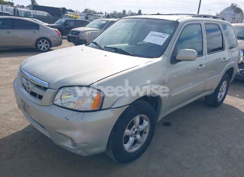 Photo 2 of 2005 Mazda Tribute S (VIN 4F2CZ04135KM24841)