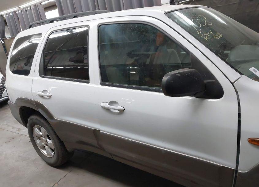 Photo 12 of 2004 Mazda Tribute LX V6 (VIN 4F2CZ04144KM26774)