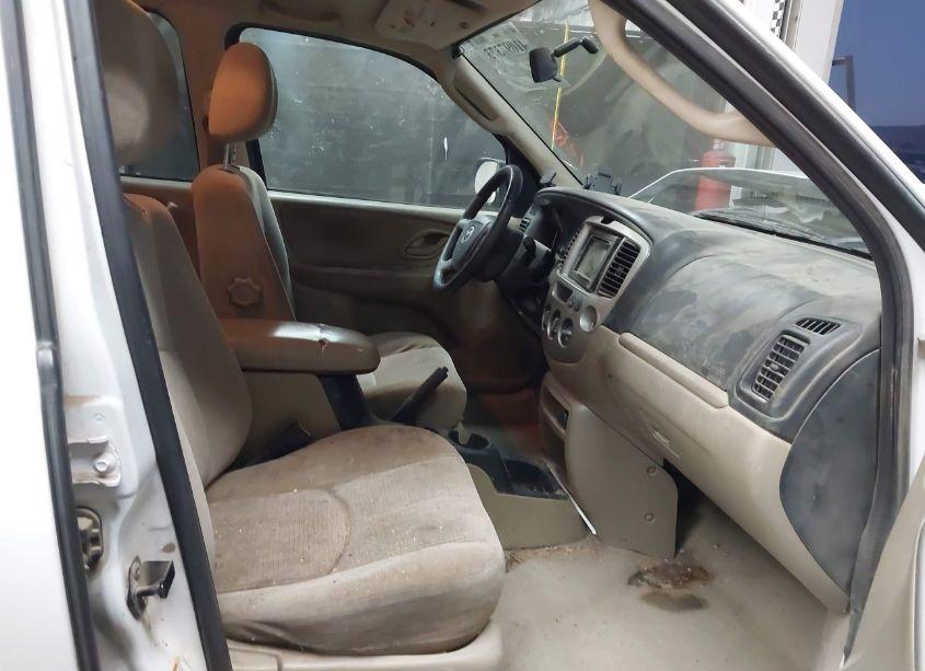 Photo 5 of 2004 Mazda Tribute LX V6 (VIN 4F2CZ04144KM26774)