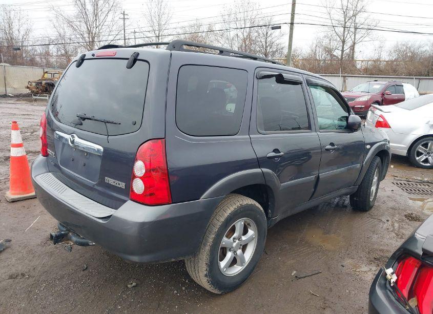 Photo 4 of 2005 Mazda Tribute S (VIN 4F2CZ04165KM52780)