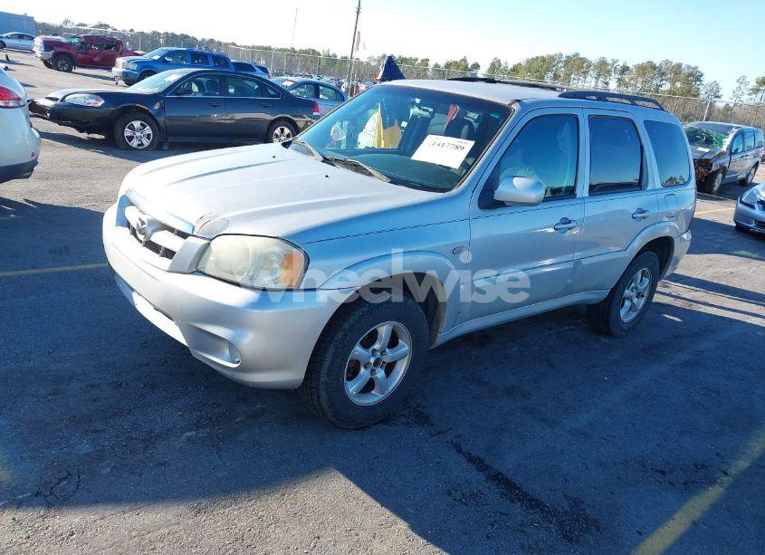 Photo 2 of 2005 Mazda Tribute S (VIN 4F2CZ04185KM35933)