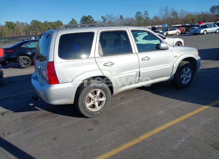 Photo 4 of 2005 Mazda Tribute S (VIN 4F2CZ04185KM35933)