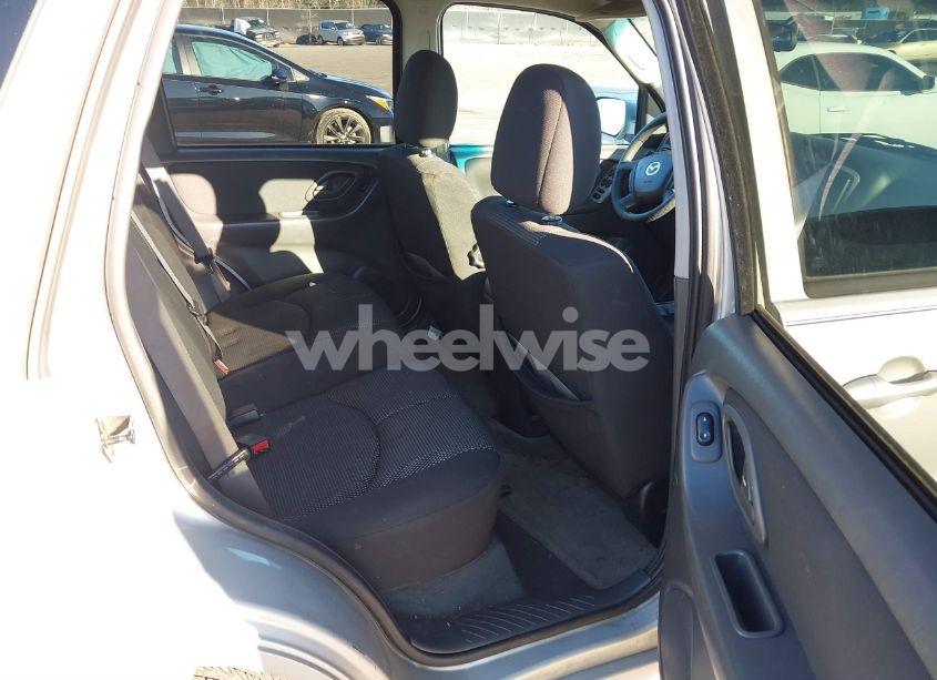 Photo 8 of 2005 Mazda Tribute S (VIN 4F2CZ04185KM35933)