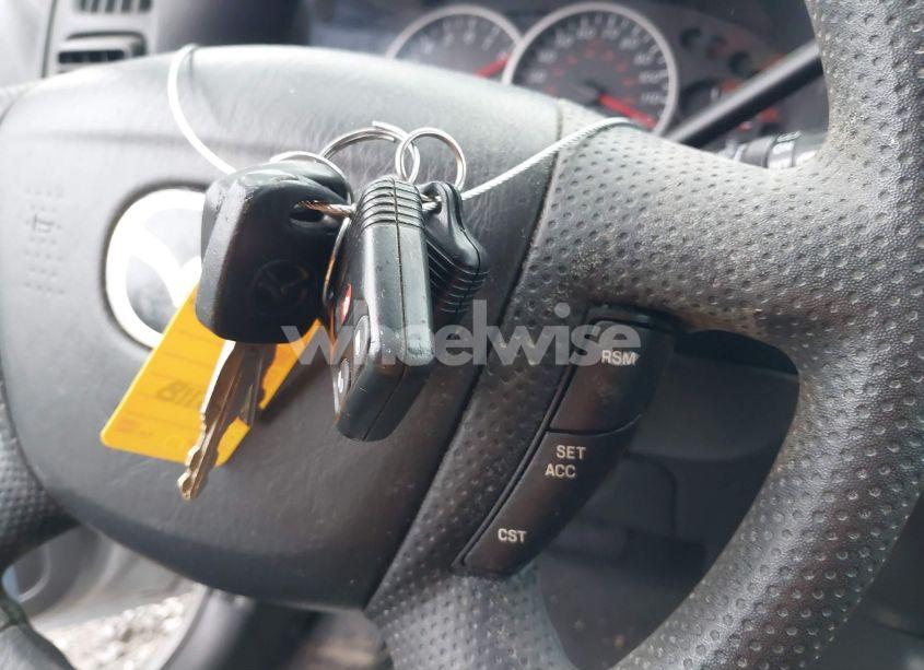 Photo 11 of 2004 Mazda Tribute LX V6 (VIN 4F2CZ04194KM25118)