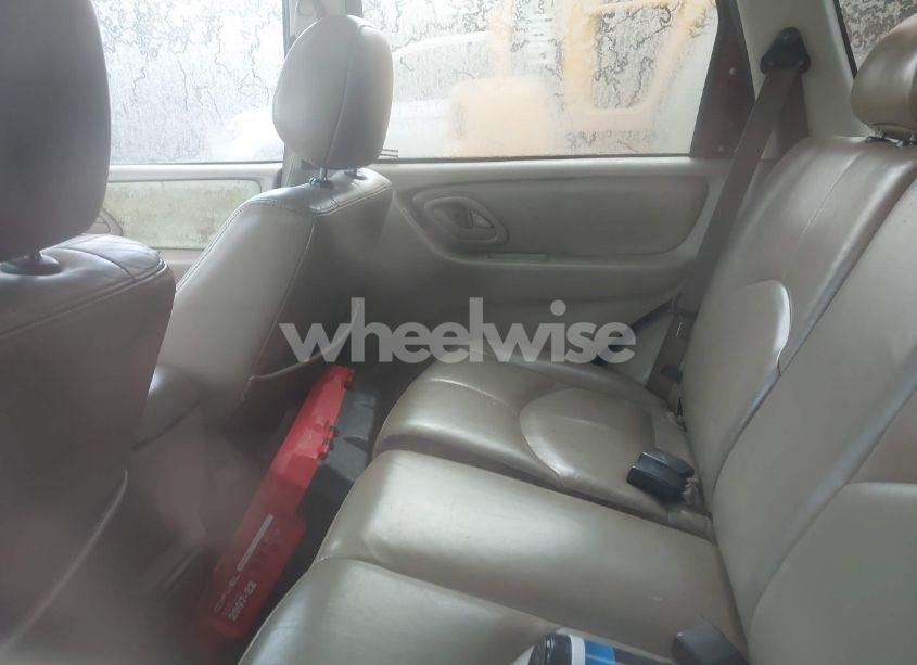 Photo 8 of 2003 Mazda Tribute ES V6 (VIN 4F2CZ06103KM12933)