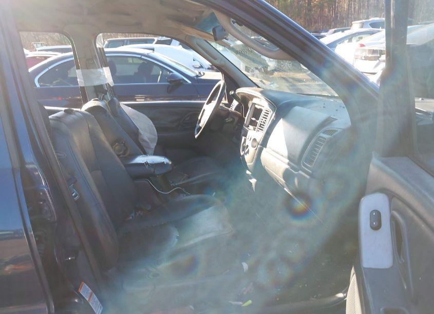 Photo 5 of 2003 Mazda Tribute ES V6 (VIN 4F2CZ06113KM32754)